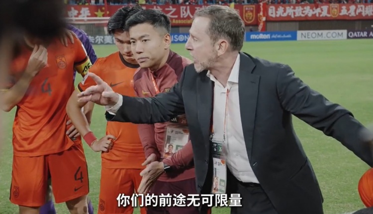 連說三次“很棒”！久爾傑維奇賽後喊話隊員：你們的前途無可限量