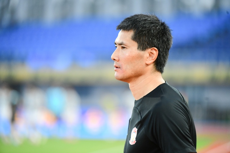 記者：中超“青島德比”今天下午上演，兩隊均將排出五外援陣容