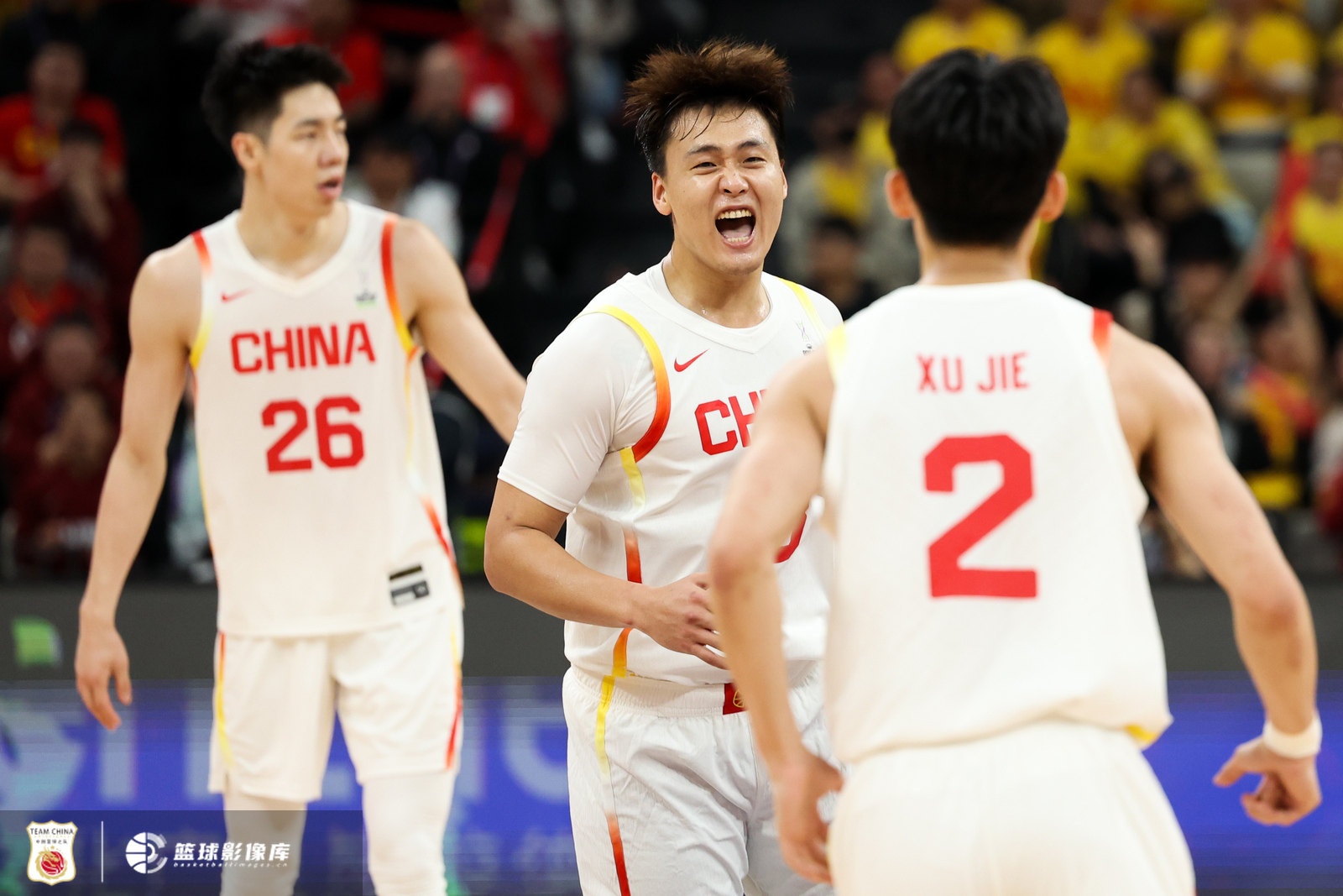 中國男籃亞預賽對陣關島首發：曾凡博&徐傑&趙睿&胡金秋&朱俊龍
